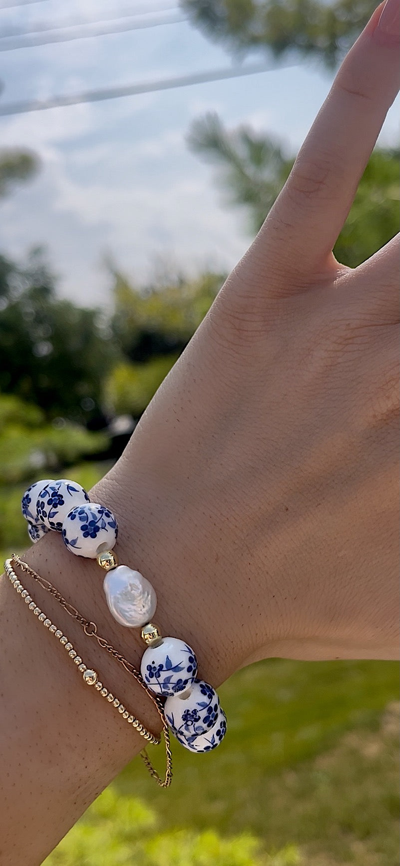 Large floral beads single pearl