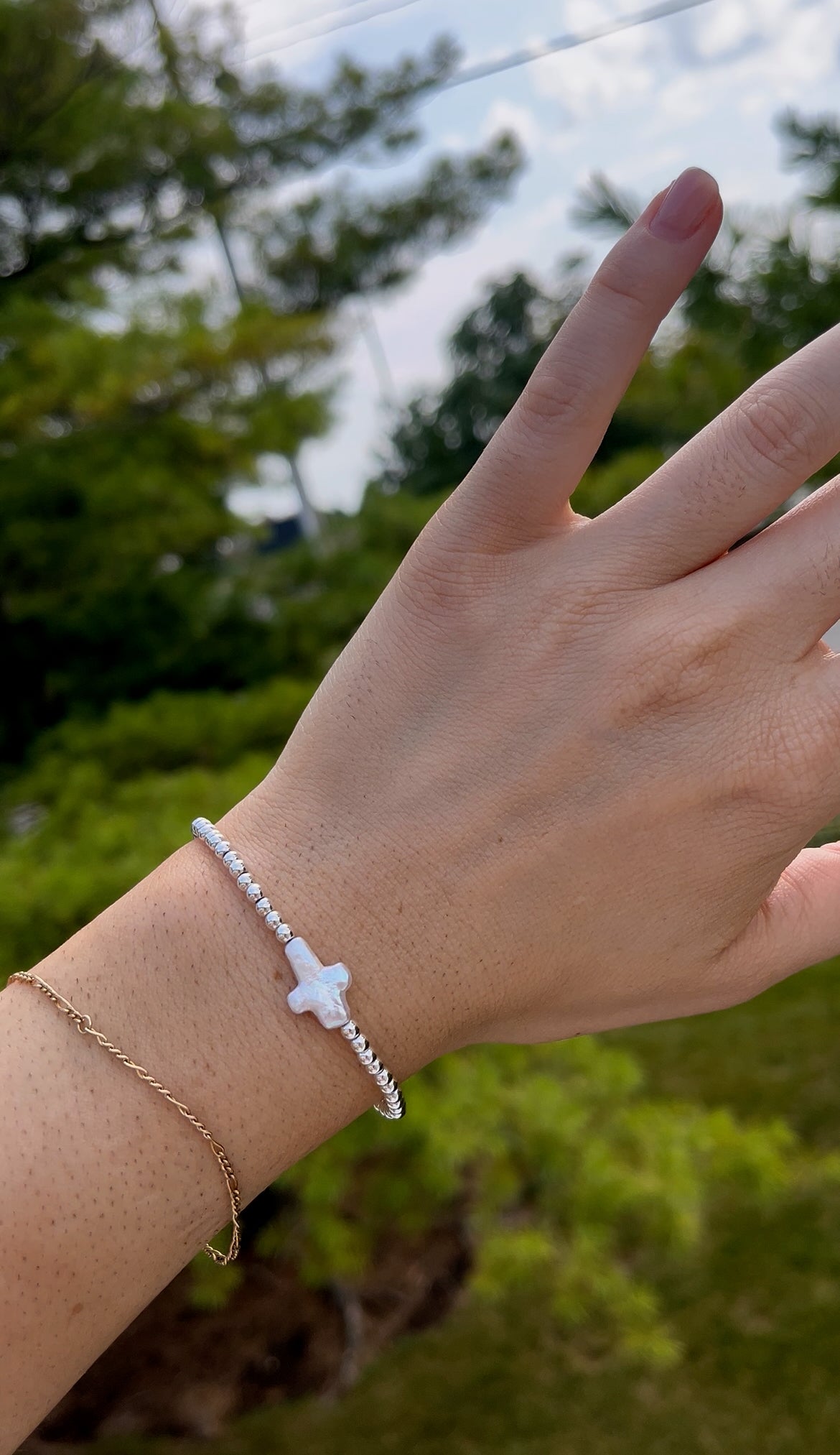 Silver hematite + pearl cross