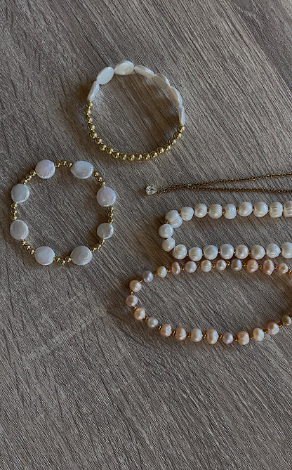 Small coin pearl bracelet