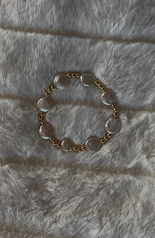 Small coin pearl bracelet