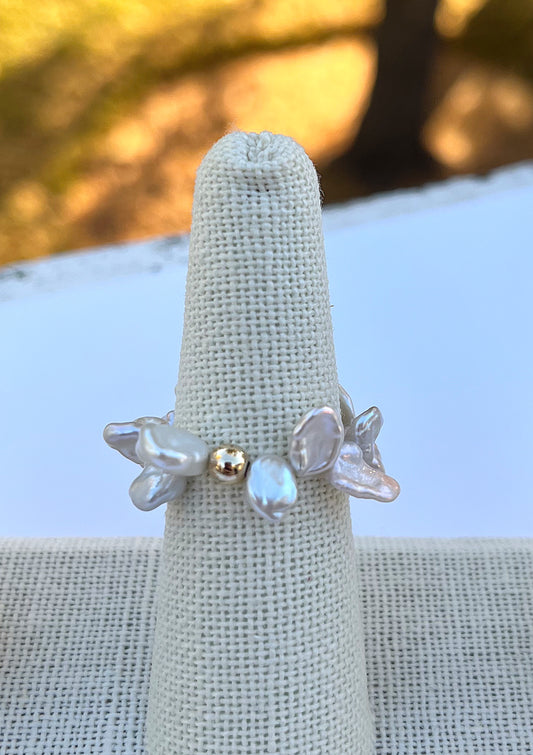 Petal pearl ring