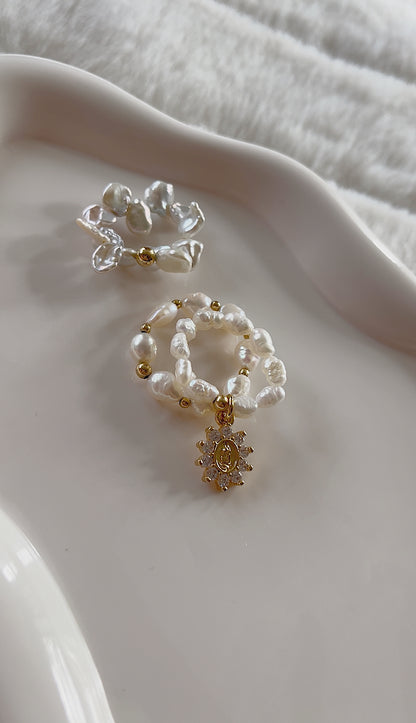 Grace pearl ring