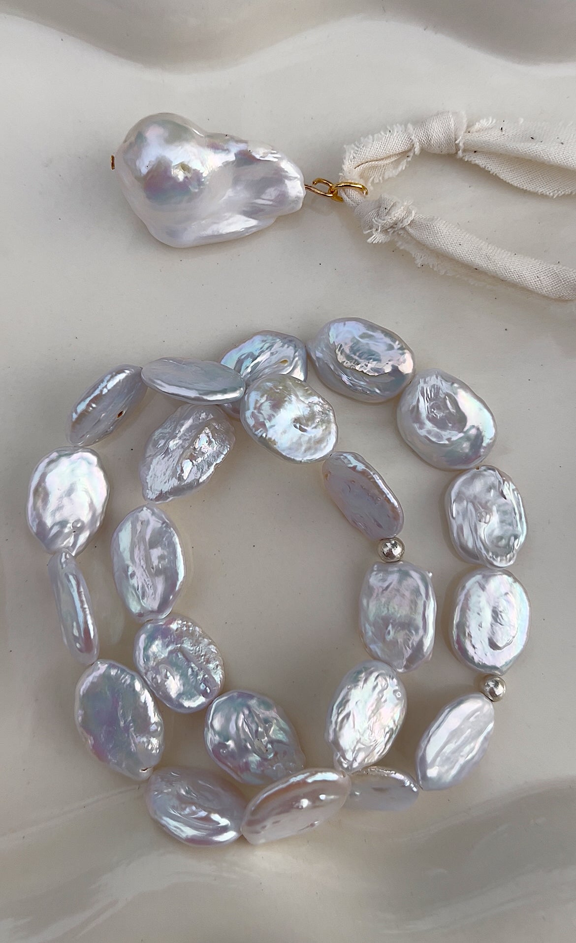 Iridescent oval bracelet